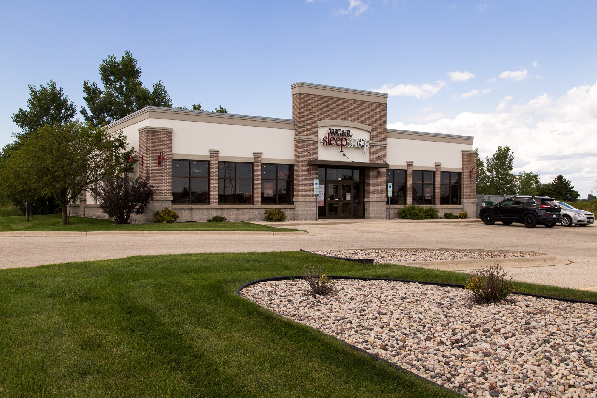 WG&R Fond du Lac Sleep Shop Storefront Exterior